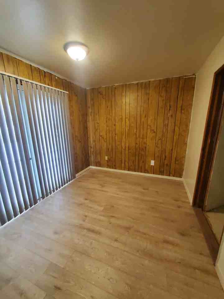 1123 Marina Drive - Photo 4 of 7