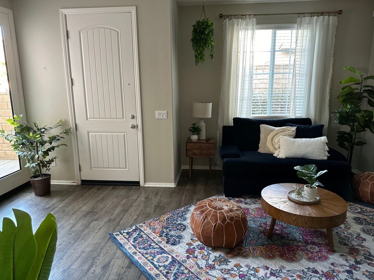 418 Stratus Ln #4 - Photo 3 of 17