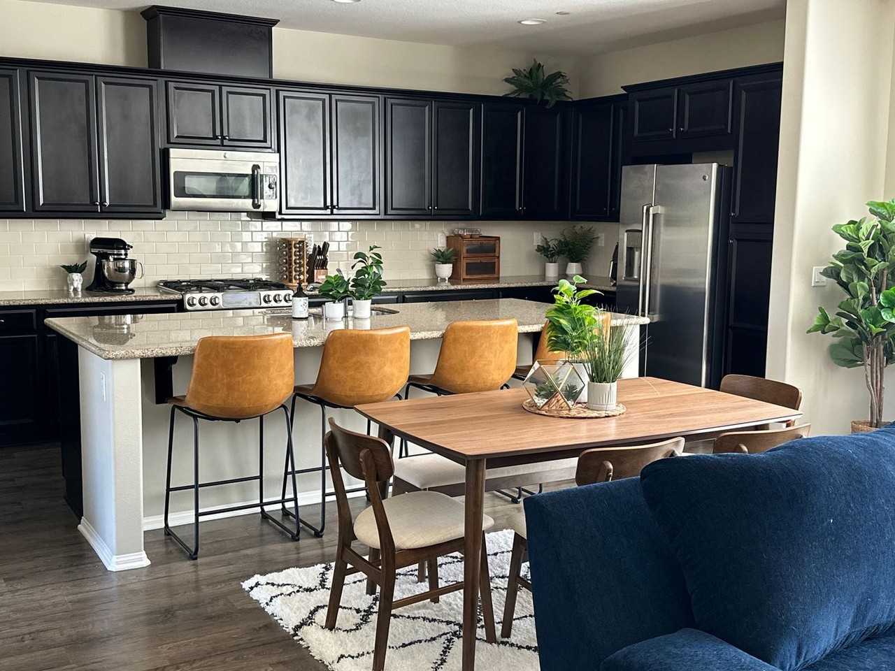 418 Stratus Ln #4 - Photo 6 of 17
