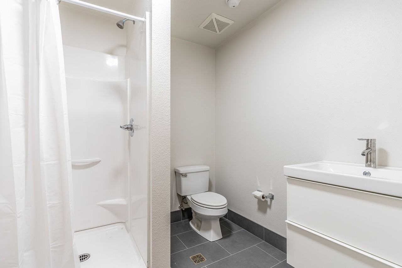 3803 South Edmunds Street - Photo 5 of 14