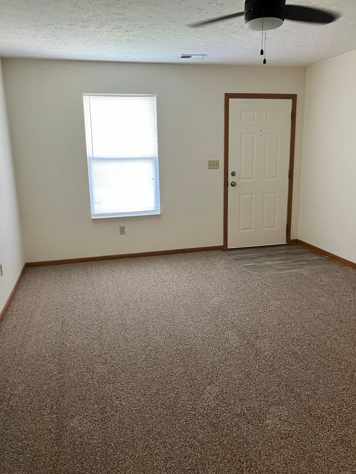 1413 Fairfax Ave - Photo 3 of 10