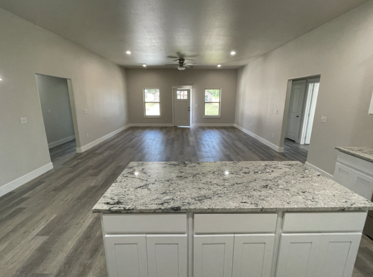21 Watch Hill Dr - Photo 3 of 9