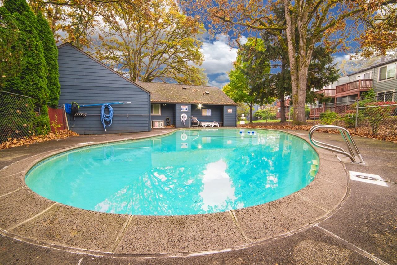 The Patrician Apartments - Photo 3 of 10