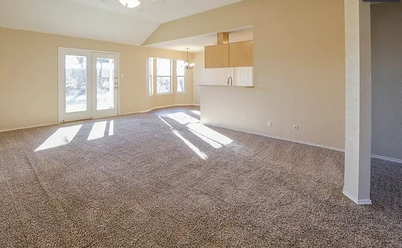 4510 Hondo Dr - Photo 3 of 17