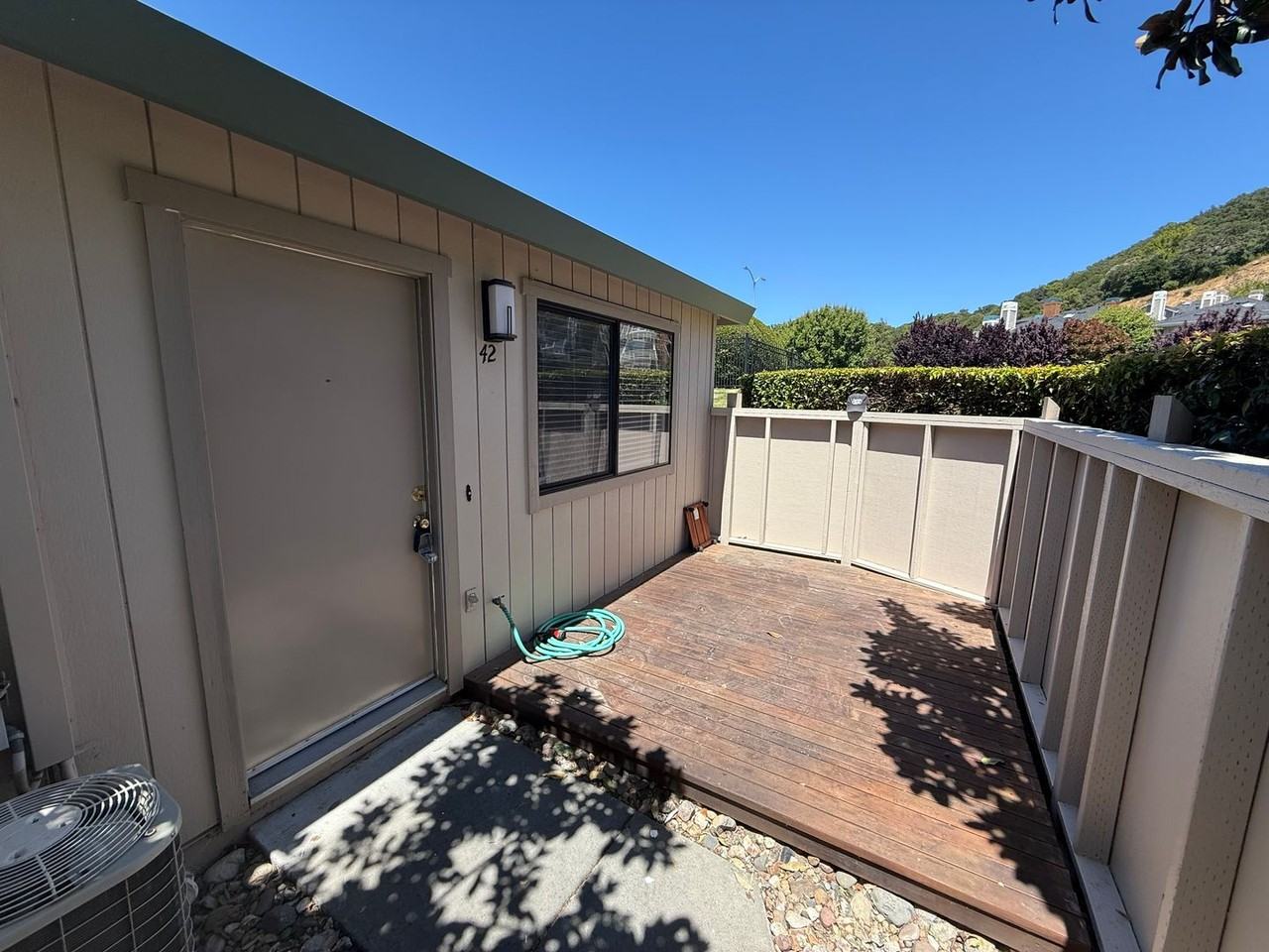 42 Dockside Cir - Photo 3 of 14