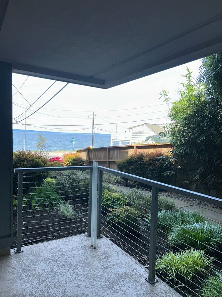 2200 Alki Ave Sw - Photo 2 of 15