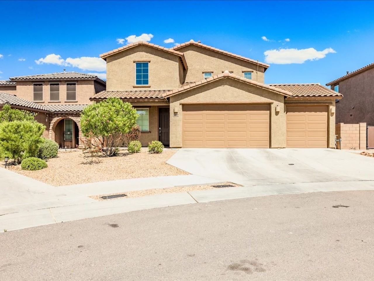 12859 E Adam Camp Trl - Photo 3 of 37