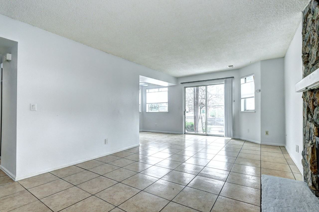 17600 E Loyola Dr #1512L - Photo 6 of 26