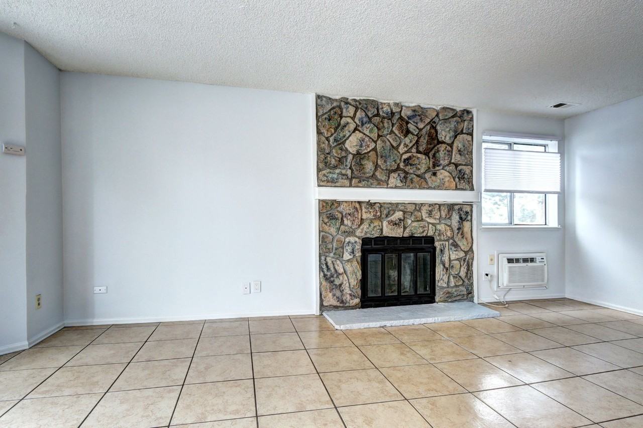 17600 E Loyola Dr #1512L - Photo 7 of 26