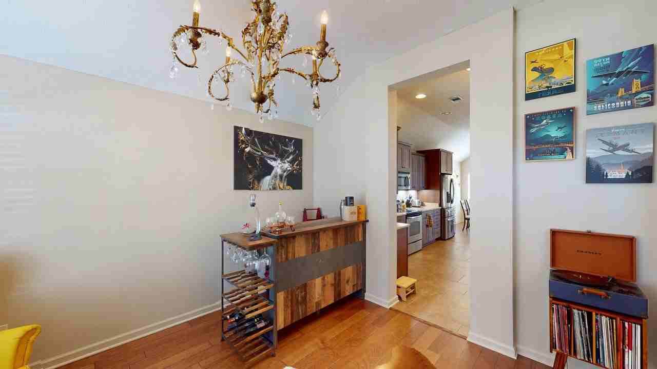 10533 Duncannon Trl - Photo 6 of 42