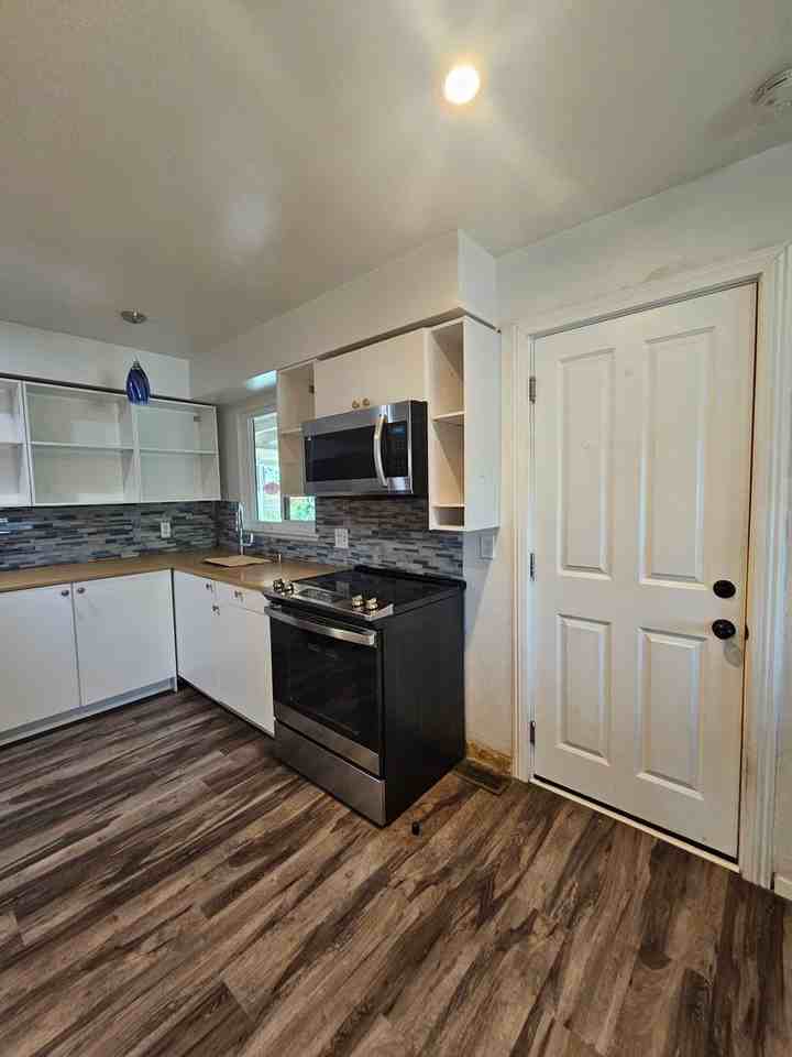 1610 Auburn Way - Photo 5 of 12