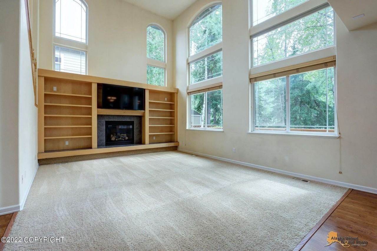 17664 Shasta Cir - Photo 7 of 50