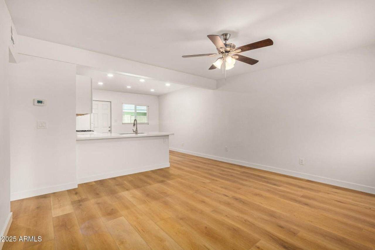 1244 N Miller Rd - Photo 2 of 15