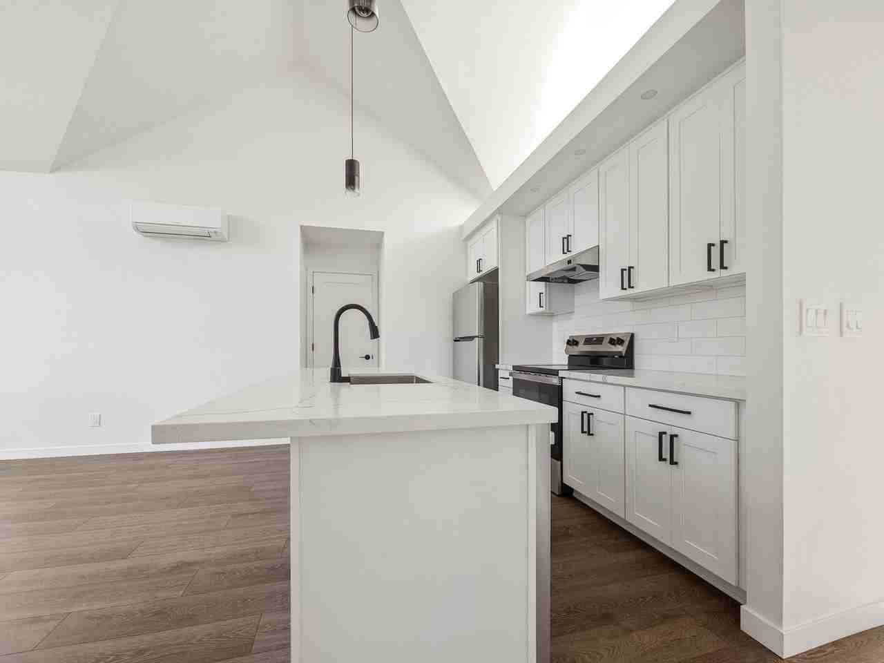 3608 49th Ave Sw - Photo 5 of 12