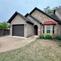featured image of 221 W Cobblestone Ct