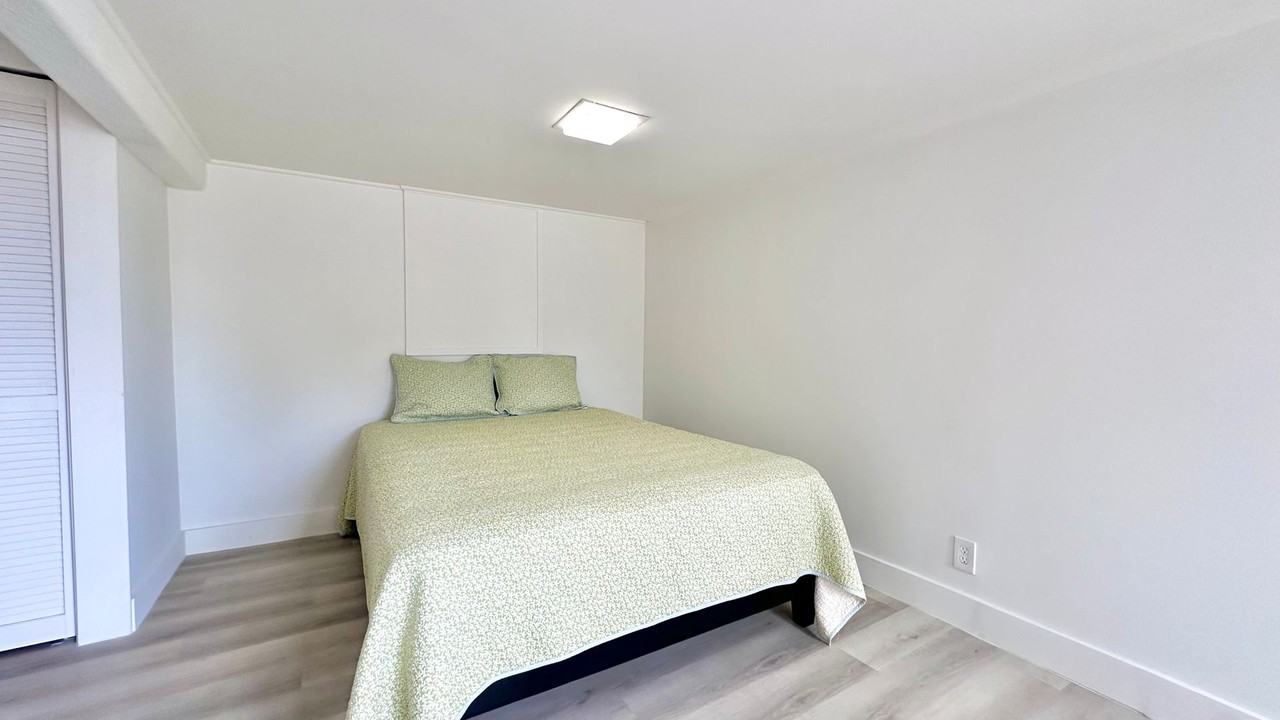 4559 Sierra Dr #B - Photo 5 of 18