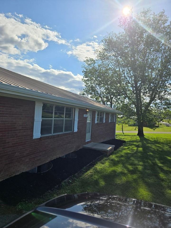 1495 Main St - Photo 2 of 37