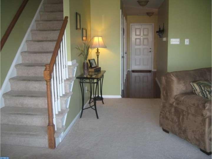 107 Conway Ct - Photo 3 of 12