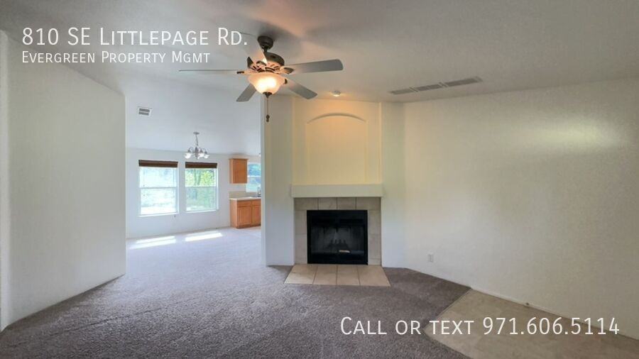 810 Se Littlepage Rd - Photo 3 of 43