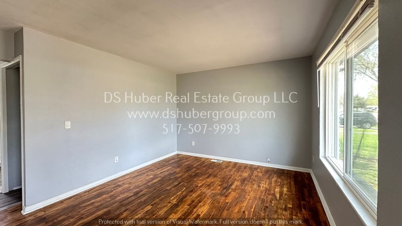 3325 Danbury Crossroad St - Photo 2 of 18