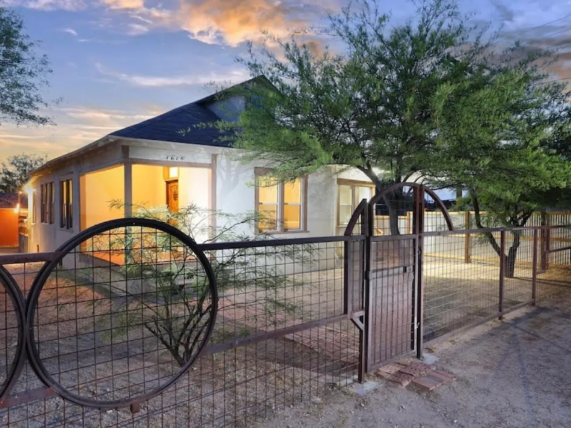 1615 North Santa Rita Avenue #1