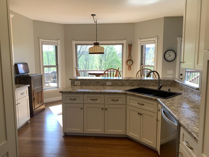 213 Donna Dr - Photo 3 of 7