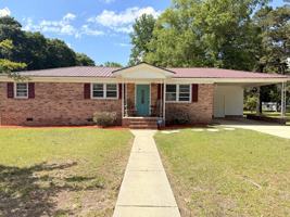 featured image of 611 S Sundance St