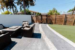 14836 Archwood St #3 - Photo 1 of 1