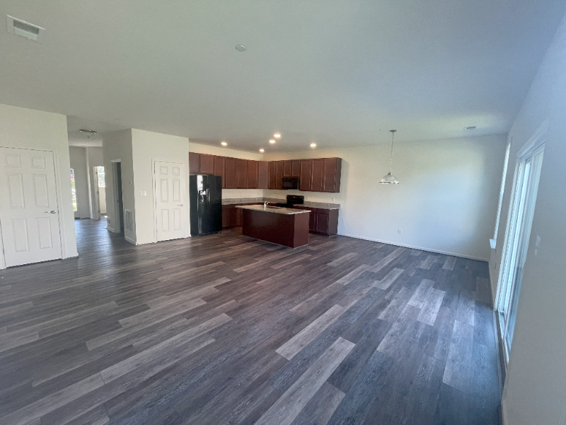 203 Thompson Ave - Photo 3 of 20