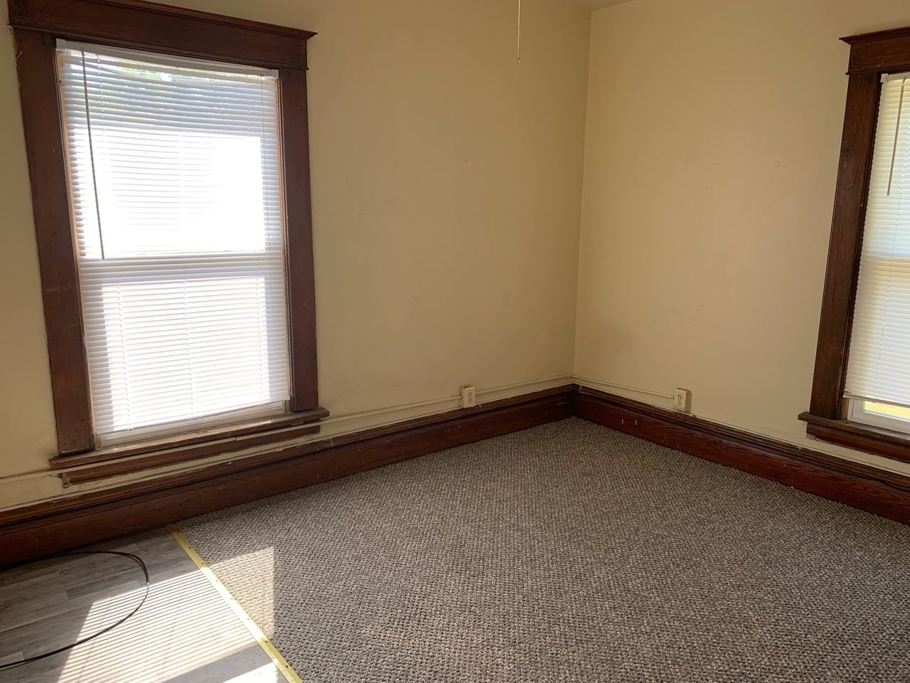 1815 Lafayette St - Photo 2 of 4