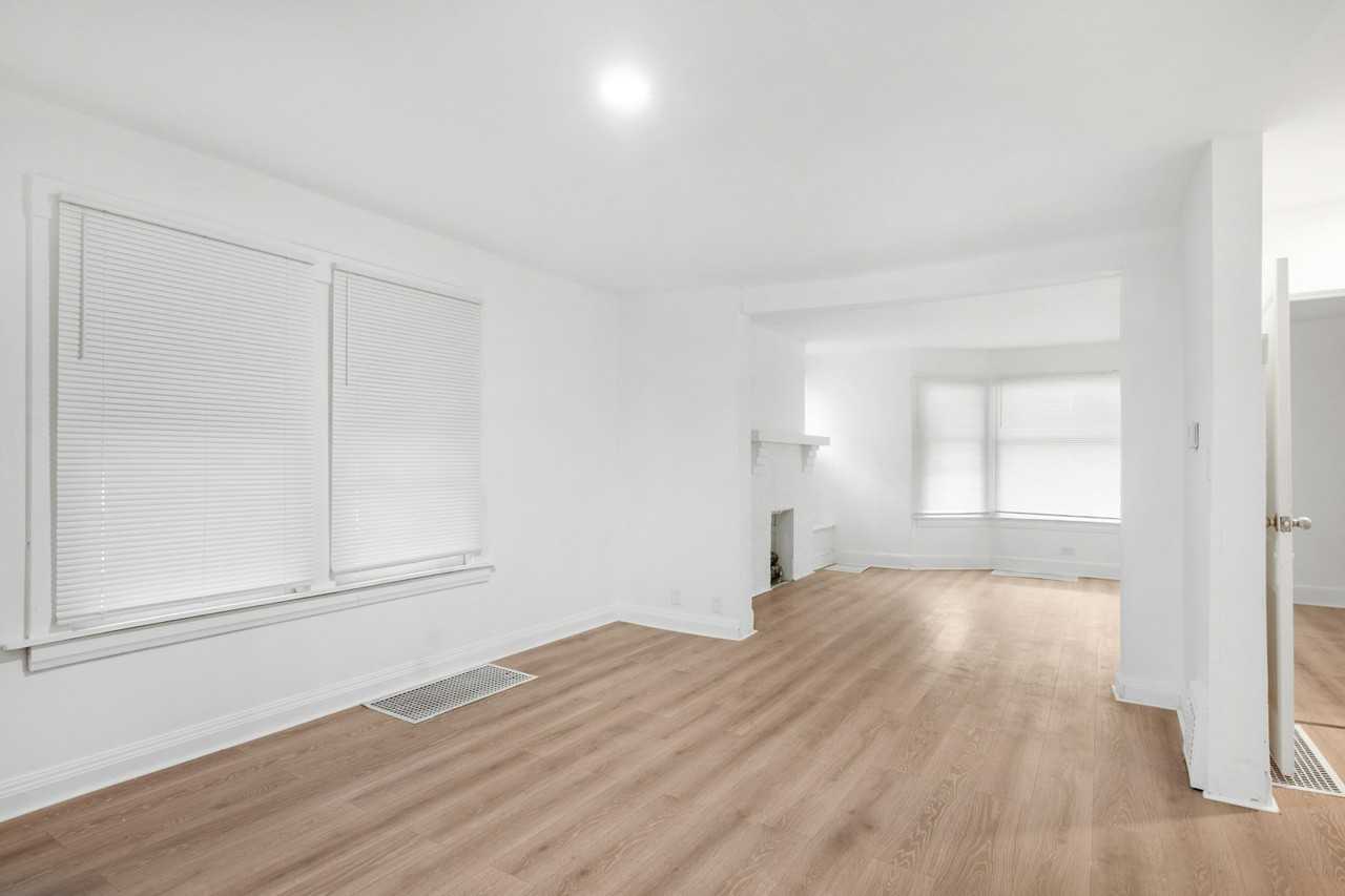 14608 Alder Avenue - Photo 7 of 29