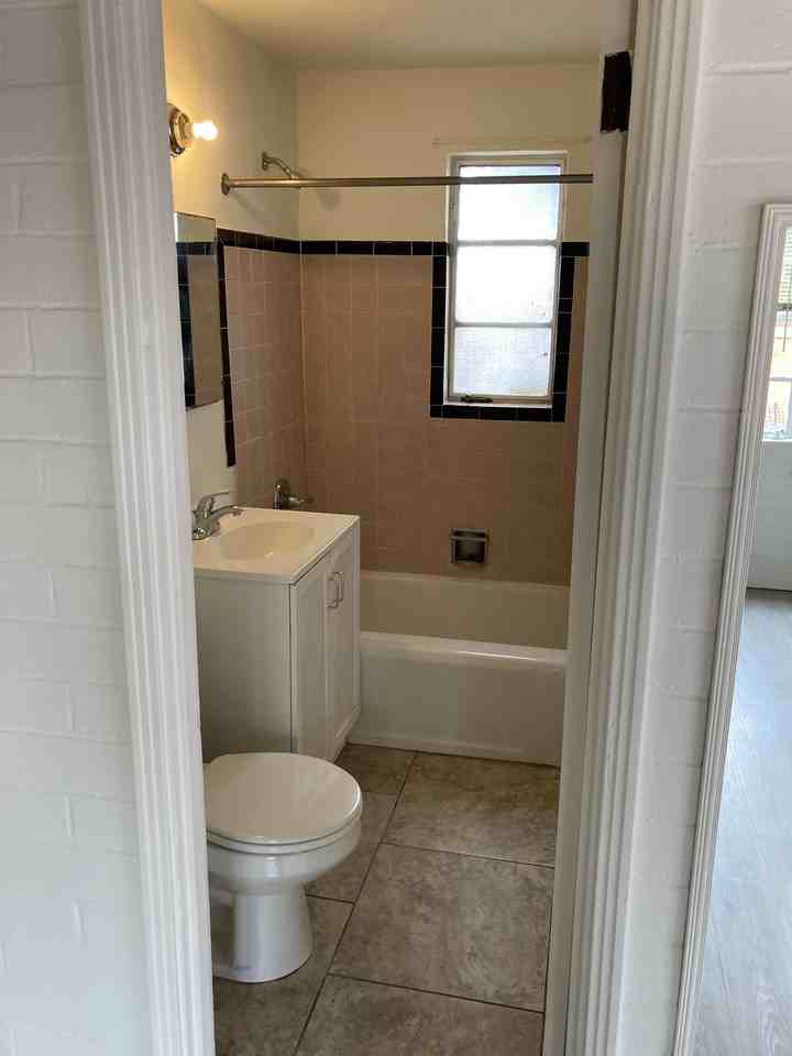 2501 - 2515 E Blacklidge - Photo 6 of 15