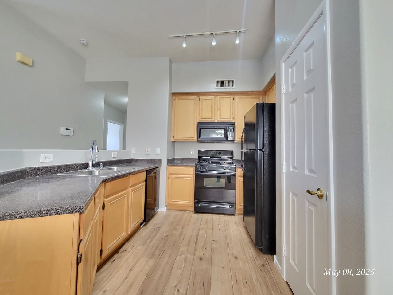 10245 S. Maryland Parkway Unit 2205 - Photo 2 of 15