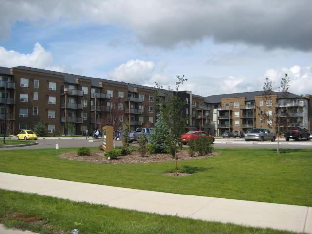 #404, 9120 96 Avenue - 1 - Photo 2 of 10