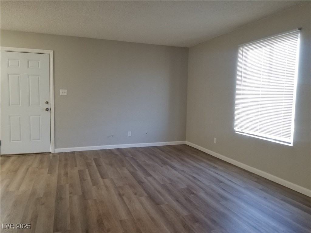 151 Westminster Way #D - Photo 4 of 25