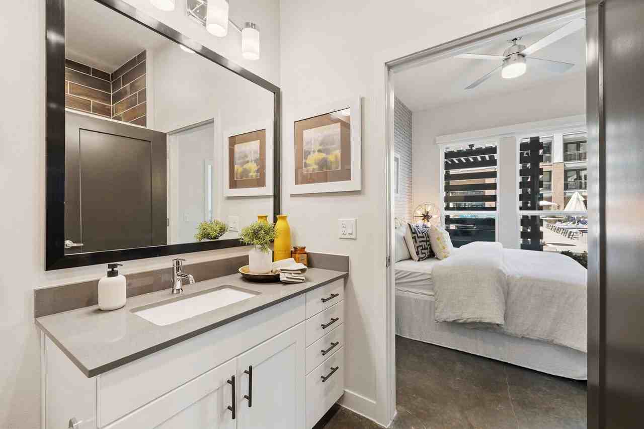 Edwards St - Photo 5 of 8