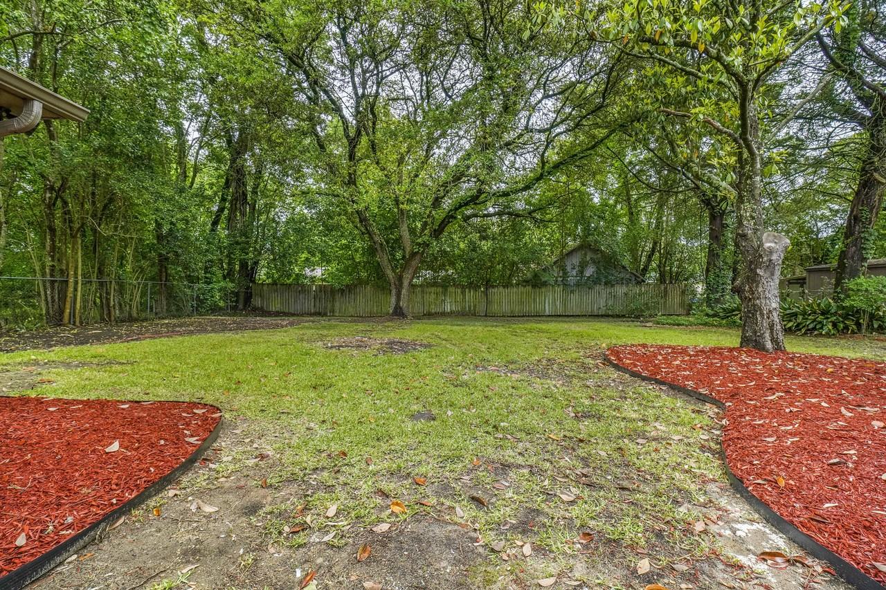 Merrimac Drive - Photo 7 of 11