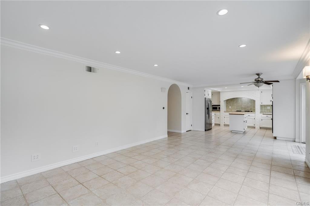 24961 Paseo Arboleda - Photo 2 of 6