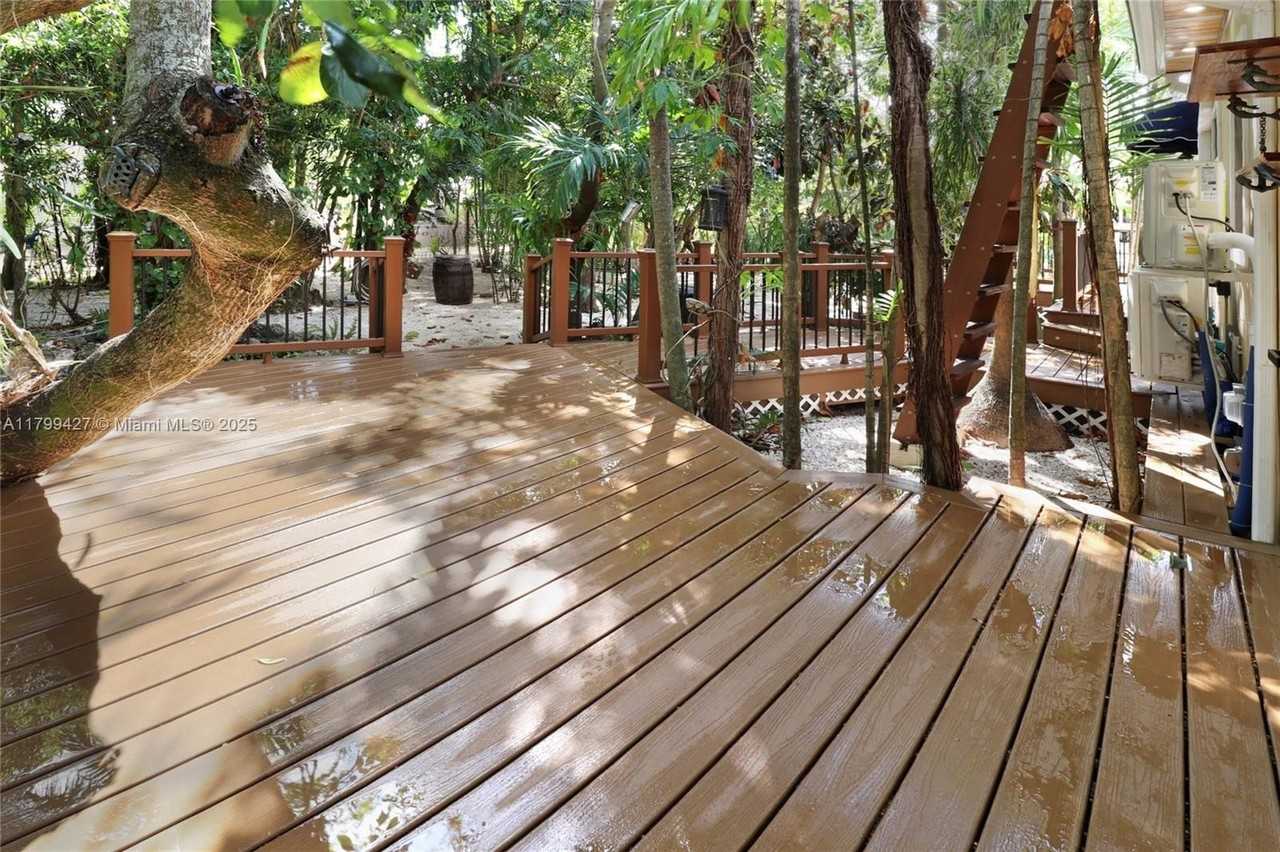 550 Quail Ave1 - Photo 3 of 13