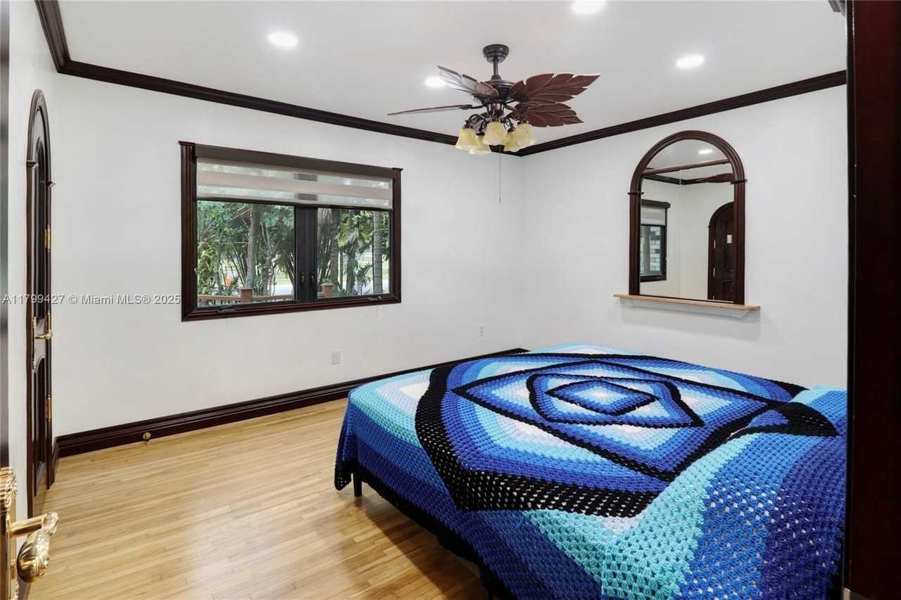 550 Quail Ave1 - Photo 2 of 13