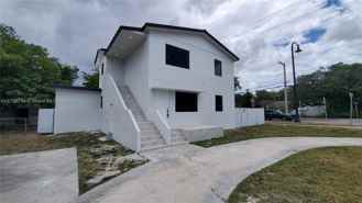 6201 Sw 22nd St #1 - Photo 1 of 1