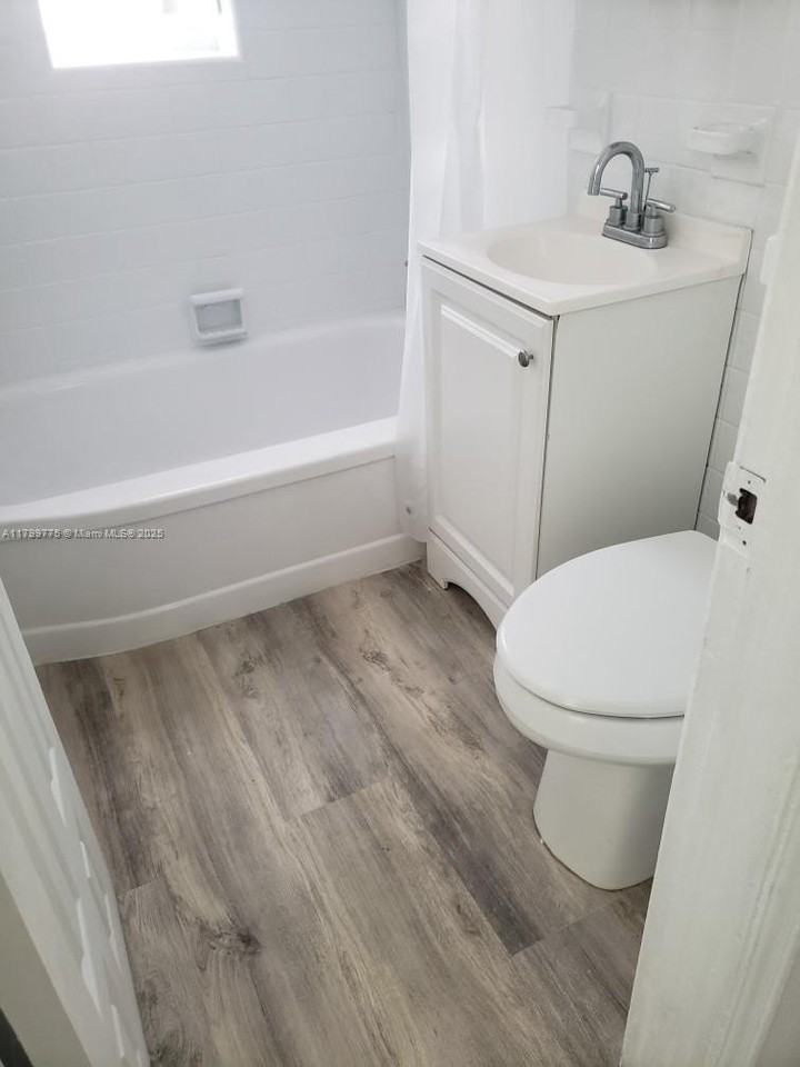 1608 Drexel Ave #18 - Photo 6 of 16