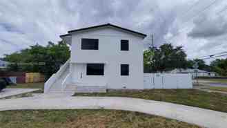 6201 Sw 22nd St #2 - Photo 1 of 1