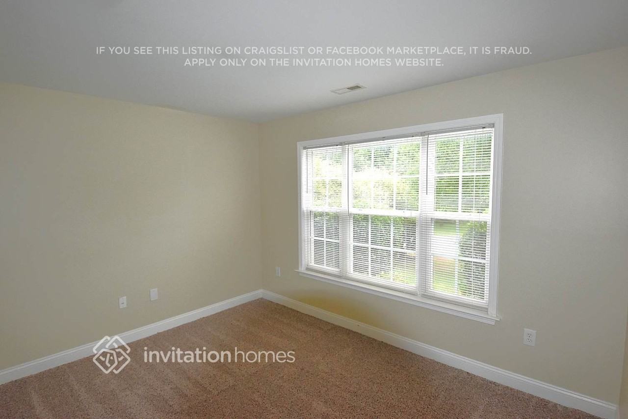 9203 Highrock Dr - Photo 3 of 6