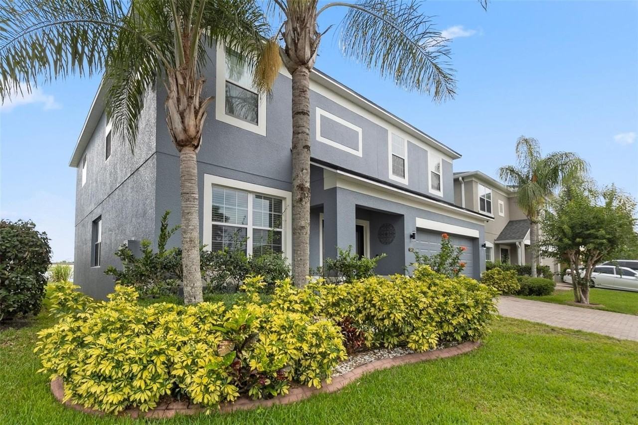 15210 Montesino Dr - Photo 5 of 50