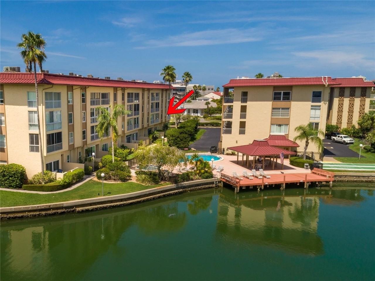 105 Island Way #131 - Photo 2 of 33