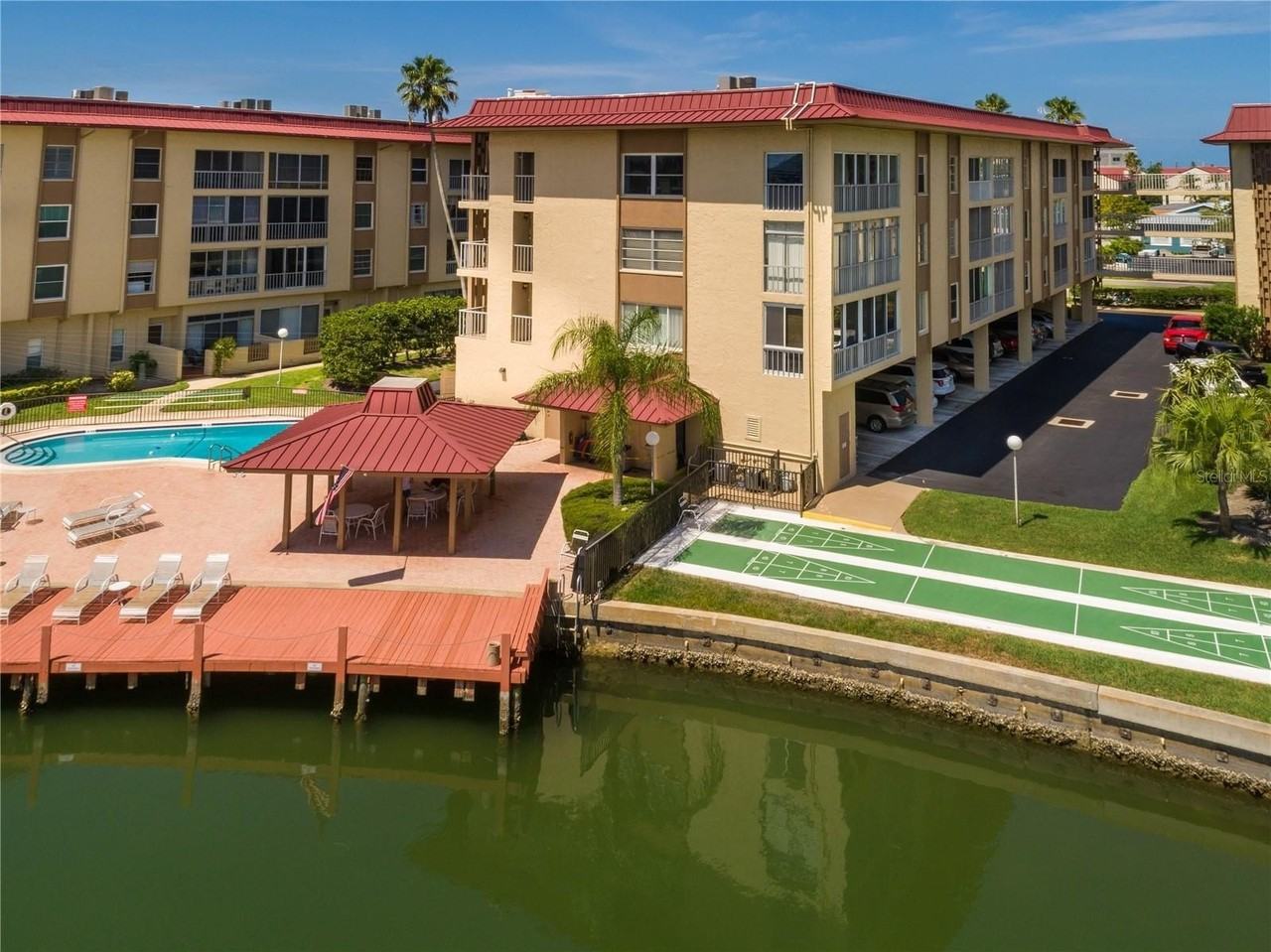 105 Island Way #131 - Photo 7 of 33