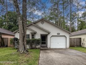 1836 Manitoba Ct N - Photo 1 of 1