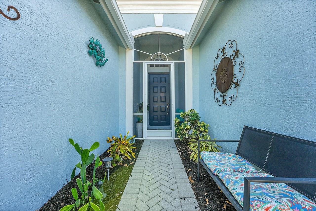 515 Sw Indian Key Dr - Photo 3 of 44