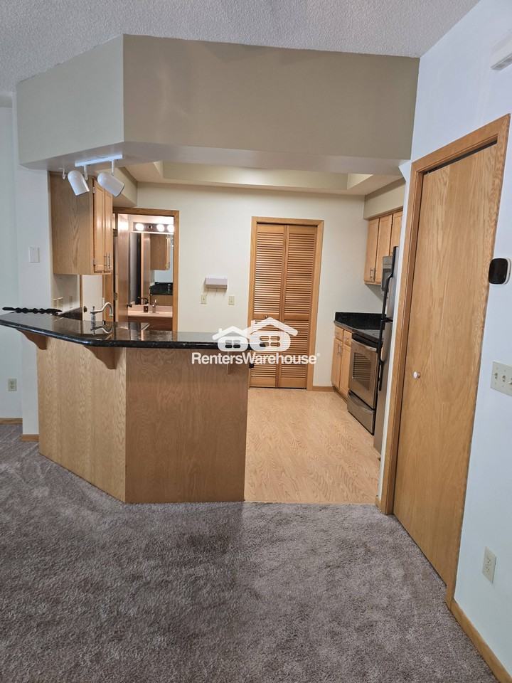 10962 Highland Rd - Photo 3 of 12